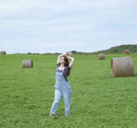 asiatisches teen solo onlyfans heiße kunst galerie