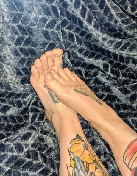 zierliche brünette nur fans top beste fotos