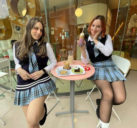 dünne schwarze teenager-onlyfans porno akt fotos