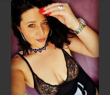 hotsexymommy69 xxx nackt archiv