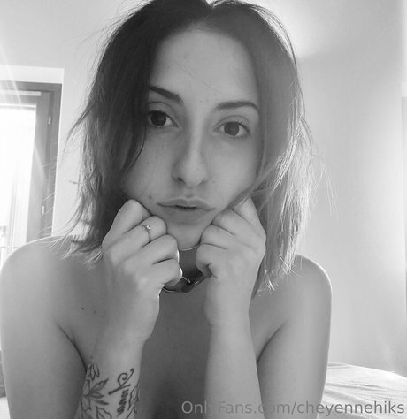 cheyennehiks model nackten bilder