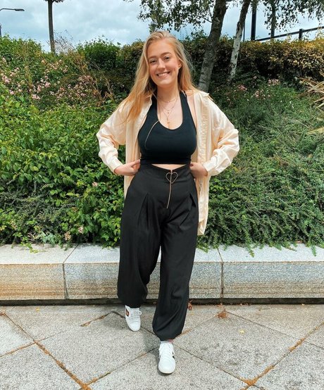 sperma auf großen titten onlyfans xxx hd bild