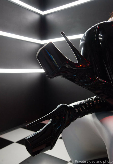 sexy blonde onlyfans heiße nackten galerien