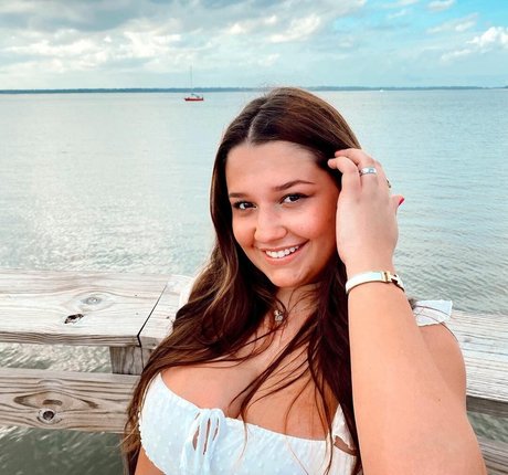 Grace H hübsche erotische bild