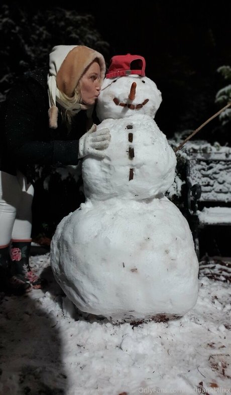 kätzchen xxx onlyfans erotische sexy bild