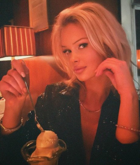 Carolina Marie kostenlose exklusive bilder