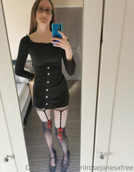 aprilrosejonesxfree nackt hübsche galerie