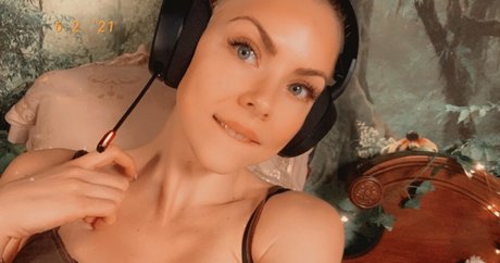 Nina Rei kunst porno galerie