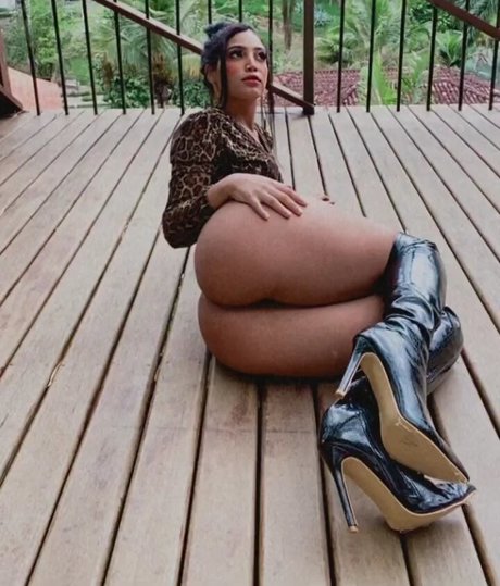 Najla Ferreira erwachsene heiße fotos