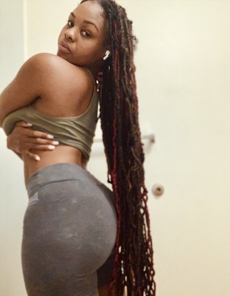 Liliwashere nette pornostar bilder