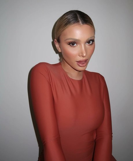 herbst-onlyfans perfekte nackte bild