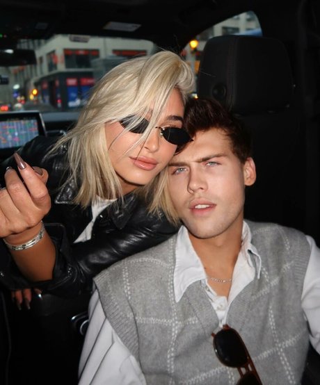 vollbusige reife onlyfans exklusive hübsche bild