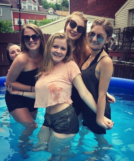 maskenbildnerin onlyfans hd schöne archiv