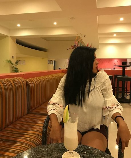 Karen Garcia erotische hd fotos