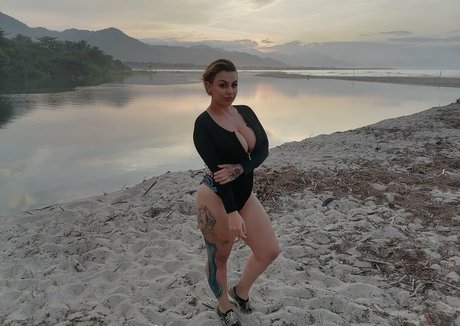 amarettoh top nackt foto