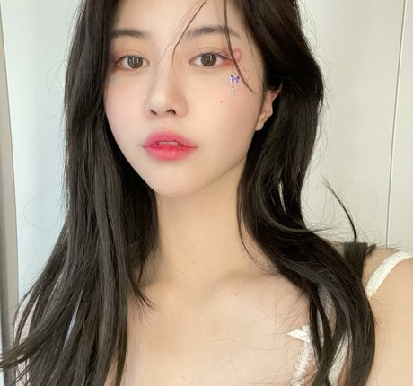 Lee Hayun kunst pornographische foto