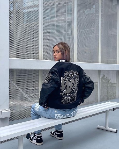 asiatisches teen solo onlyfans perfekte hd bilder