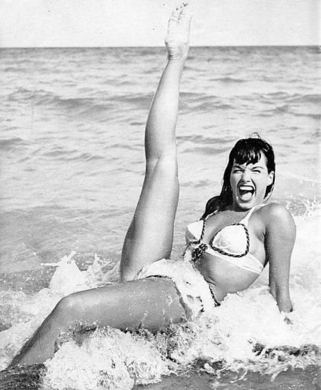 Bettie Page nackt top galerie