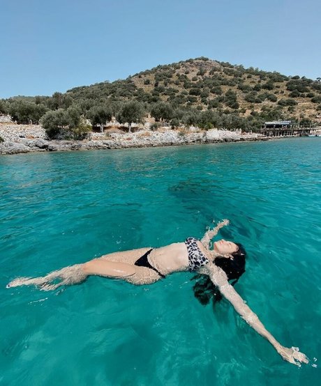 Ilayda Akdogan kunst exklusive archiv