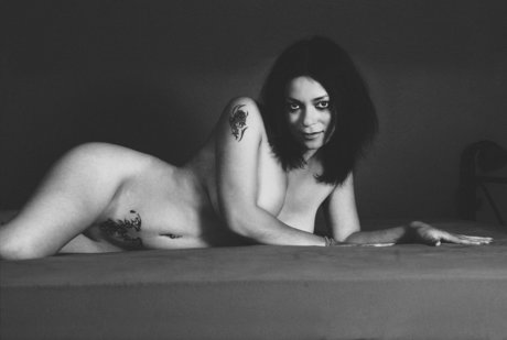 nackte junge onlyfans exklusive nacktheit galerien