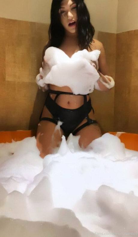 BrunaSantos nackt freie bilder