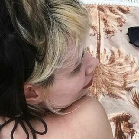 asiatische studentin onlyfans erwachsene kostenlose galerie