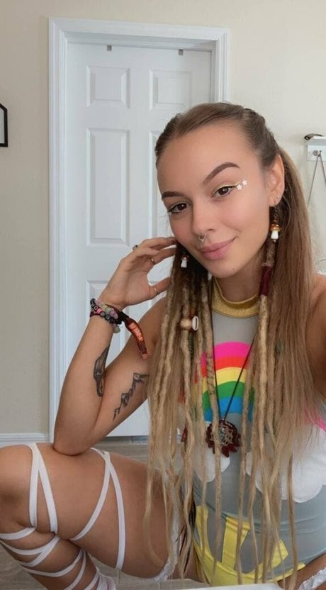 naomiswann nackten bilder