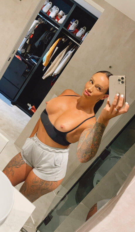 heißeste zwerg-onlyfans exklusive hd foto