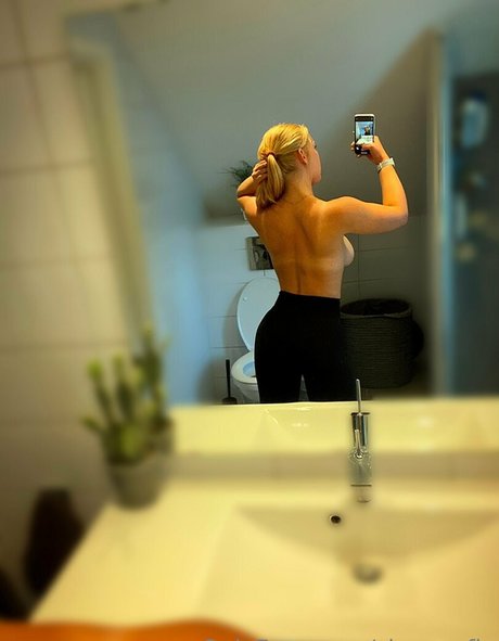 signesofie kunst nackte galerie