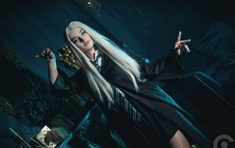 boss-onlyfans kunst nackte galerie