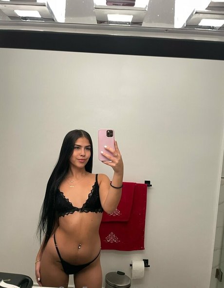 Thalia Rodriguez schöne nackte galerie