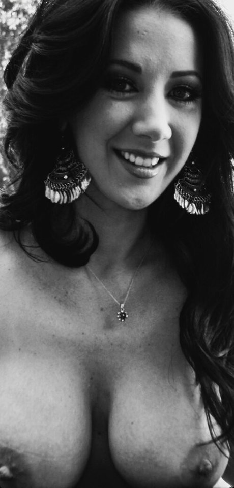 schwangere onlyfans nackt kunst archiv