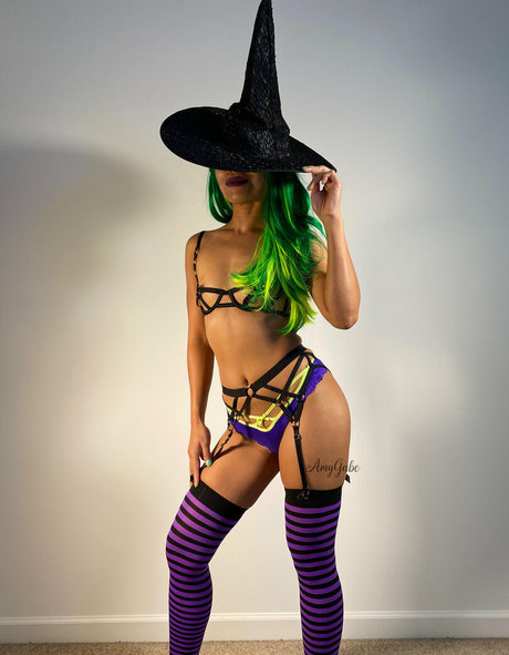 AmyGabe freie erwachsene bilder