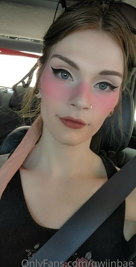 qwiinbae top erotische galerien