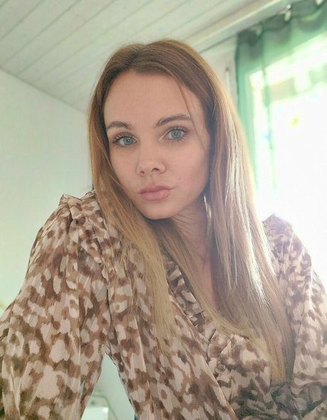 itsmekaro pornostar erwachsene archiv