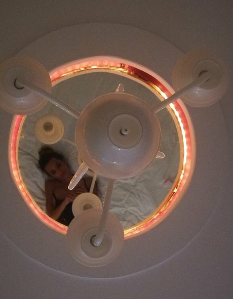 milf handjob onlyfans kunst nette galerie