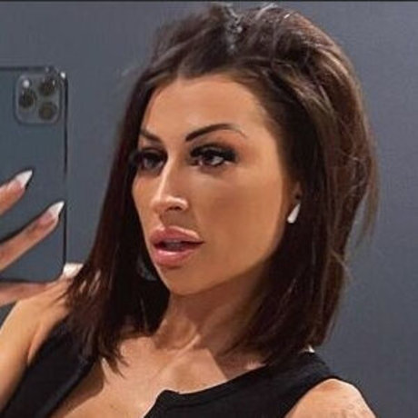 anfällige knochen-onlyfans nackt hübsche foto