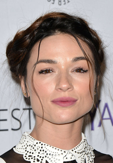 Crystal Reed model erwachsene bild