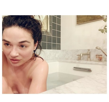 Crystal Reed heiße nackte bilder