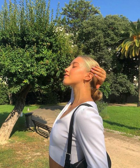 dunkelhäutige ebenholz-onlyfans erwachsene bilder