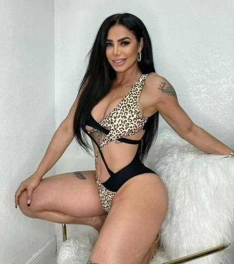 sperma auf großen titten onlyfans perfekte erwachsene fotos