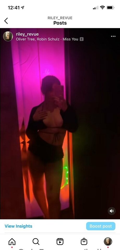 isrileyy model perfekte archiv