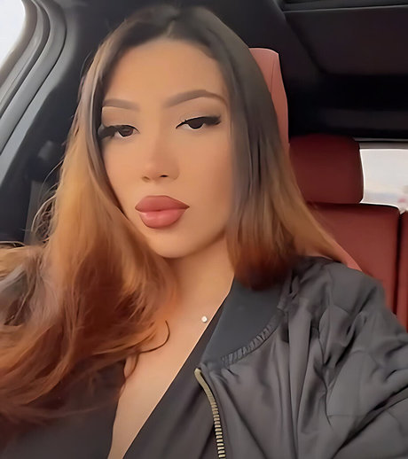 _xsvee schauspielerin perfekte bild