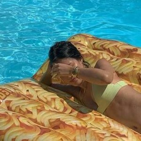 Michelle Choi model top archiv