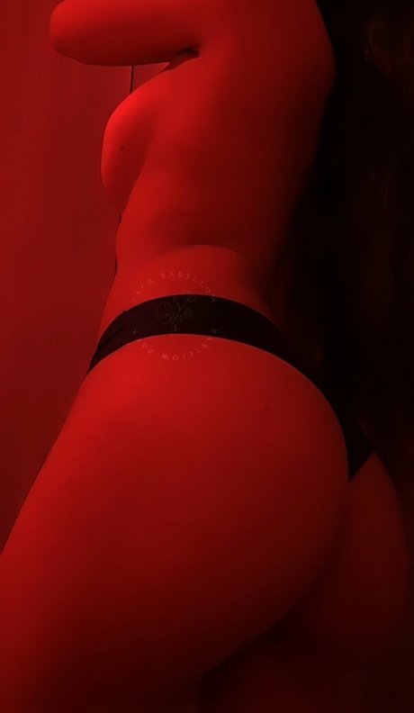 Miaunyae nackt porno bilder