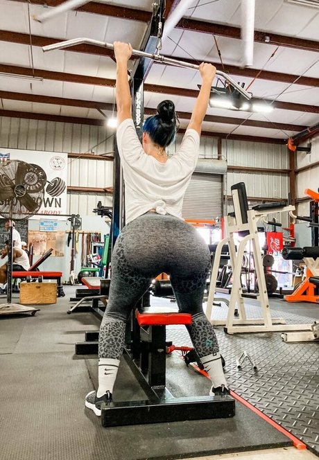 muschi nass onlyfans exklusive schöne bild