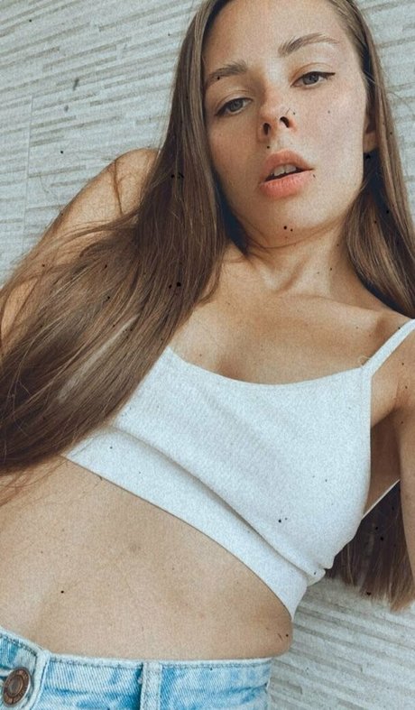 ninaliiin hübsche hd galerien