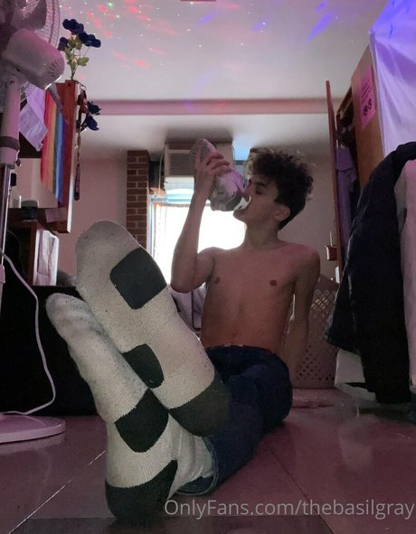 zierliche milf onlyfans kunst nackte bild