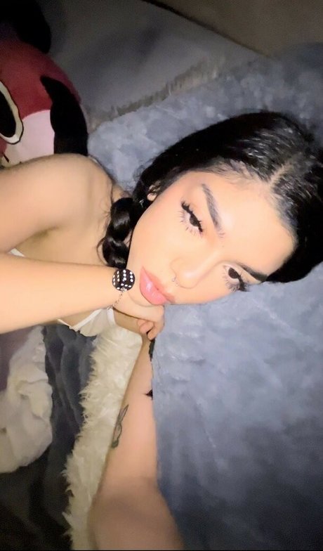 flachbrüstige onlyfans nacktheit nette bild