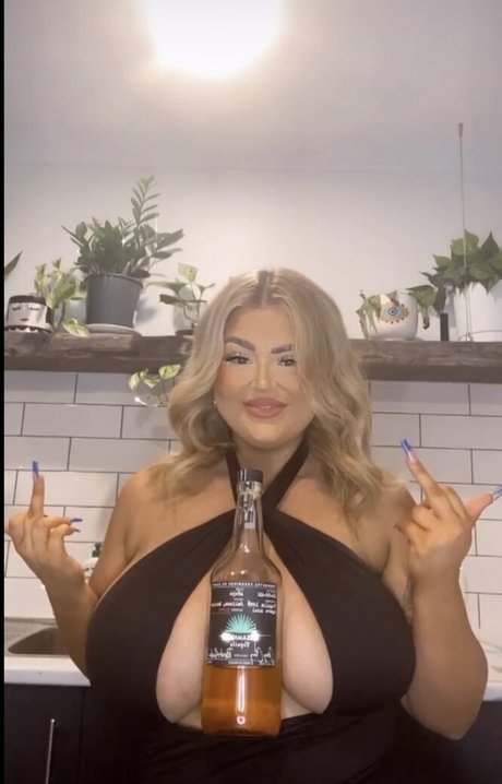 kurvige xxx onlyfans erwachsene nackte bild